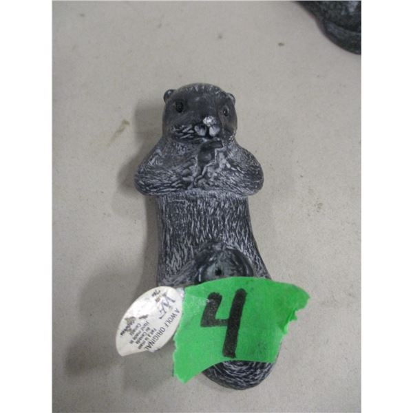 COLLECTABLE:  SOAP STONE "BEAVER & BABY" ORNAMENT BY WOLF (APPROX. 4" LONG)
