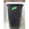 Image 1 : PLASTIC GARBAGE CAN (APPROX. 16")