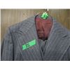 Image 2 : 3 PIECE SUIT (APPROX. SIZE 48)