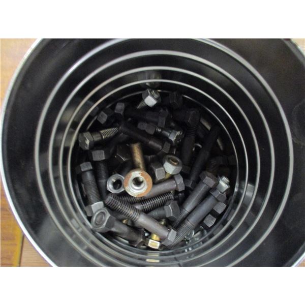 PAIL C/W ASSORTED 7/16 NUTS & BOLTS