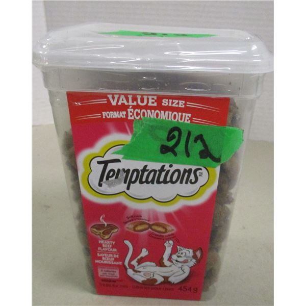 NEW:  TEMPTATIONS HEARTY BEEF FLAVOR CAT TREATS (454G) - CONTAINER