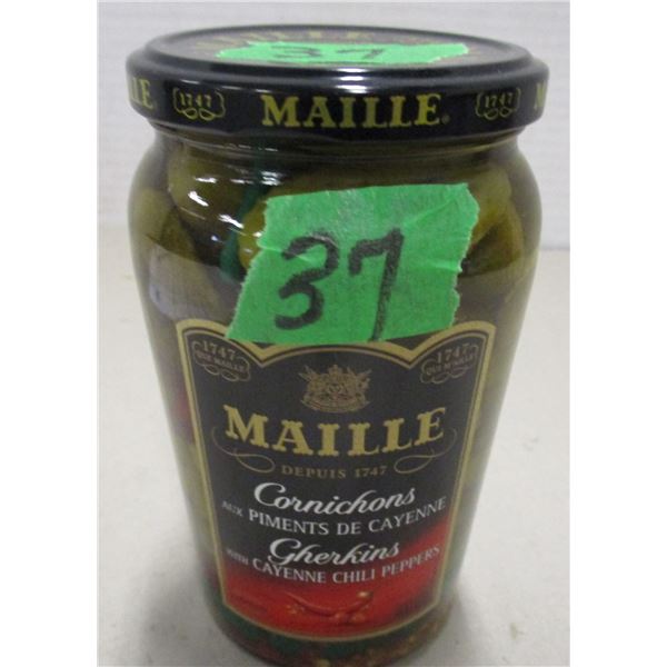 FREIGHT DAMAGE (AS IS):  MAILLE GERKINS WITH CAYENNE CHILI PEPPERS (400 ML) - JAR