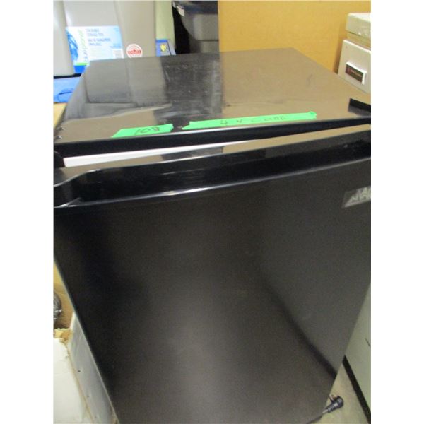 SHELF PULLS (AS IS):  BAR FRIDGE (WORKING)