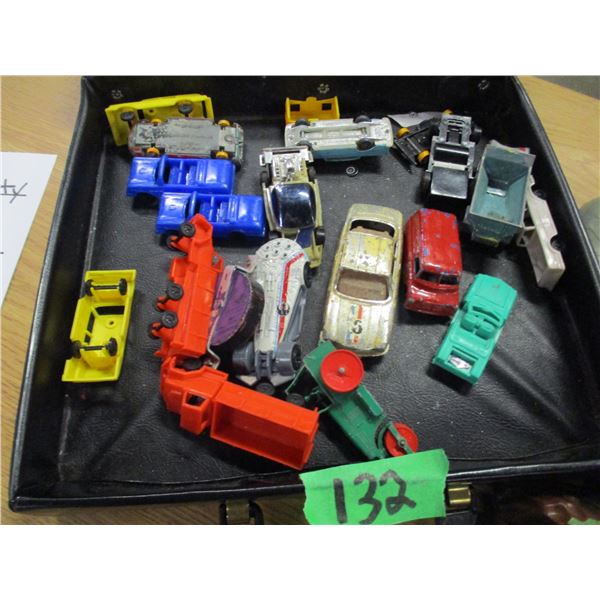 ESTATE:  PLASTIC TRAY OF TOYS