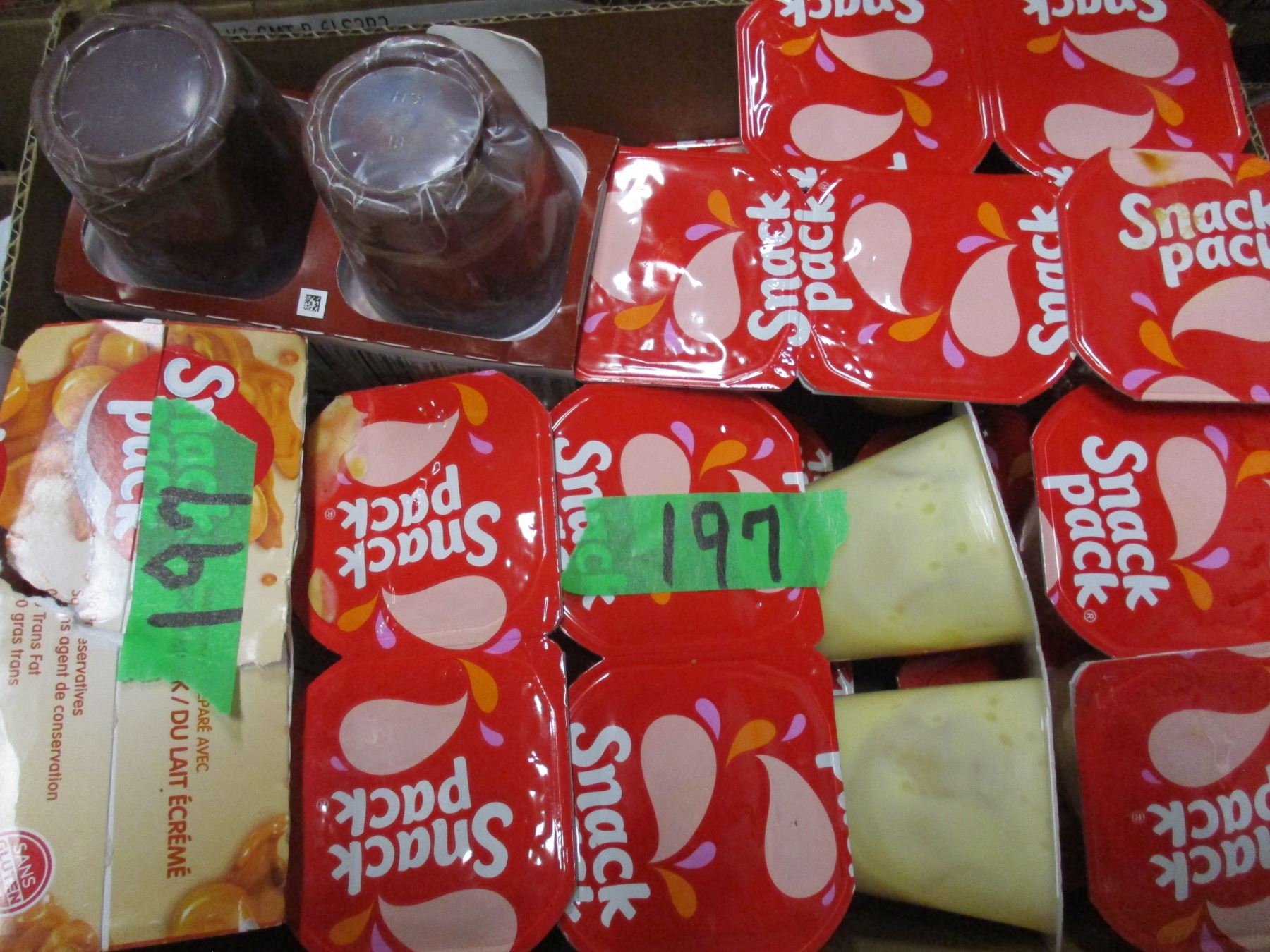 FREIGHT DAMAGE (AS IS): FLAT C/W ASSORTED SNACK PACK PUDDINGS