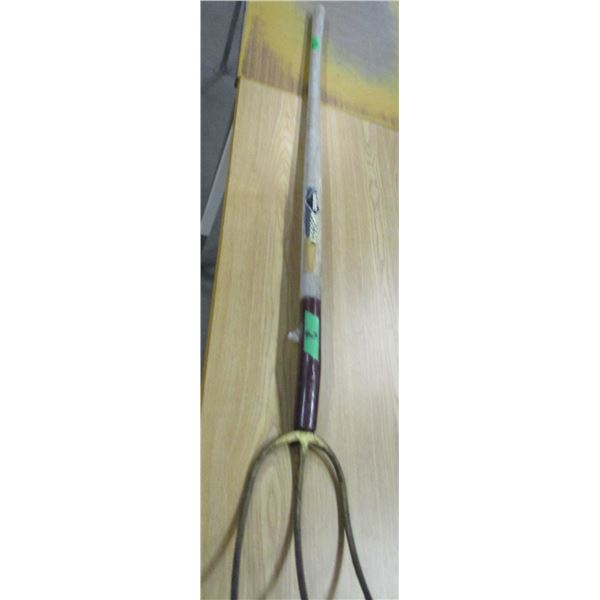 ESTATE:  3 PRONG LONG HANDLE HAY FORK