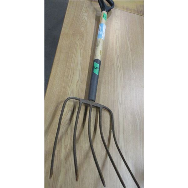 ESTATE:  SHORT HANDLE 5 PRONG FORK