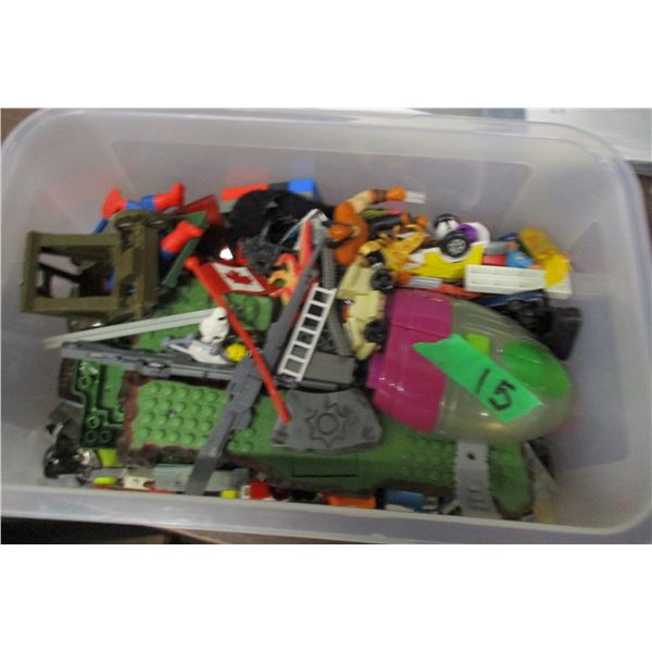 ESTATE:  TOTE C/W COLLECTABLE TOYS