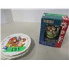 Image 1 : CHRISTMAS ORNAMENT & 3 SMALL PLATES