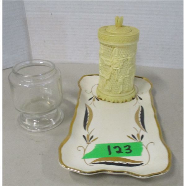 TRAY & 2 HOLDERS