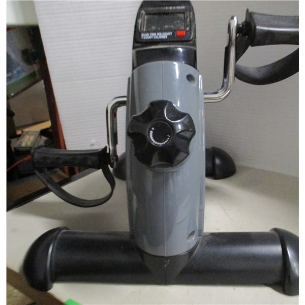 LIKE NEW:  STEP-A-SIZER