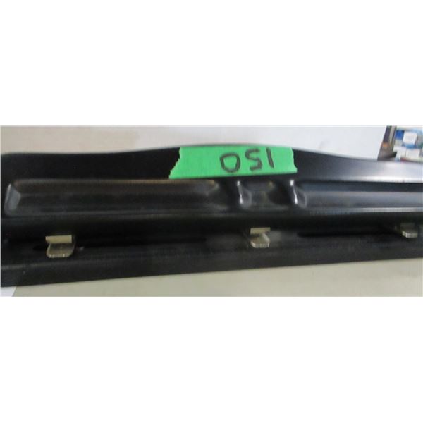 3 HOLE PUNCH