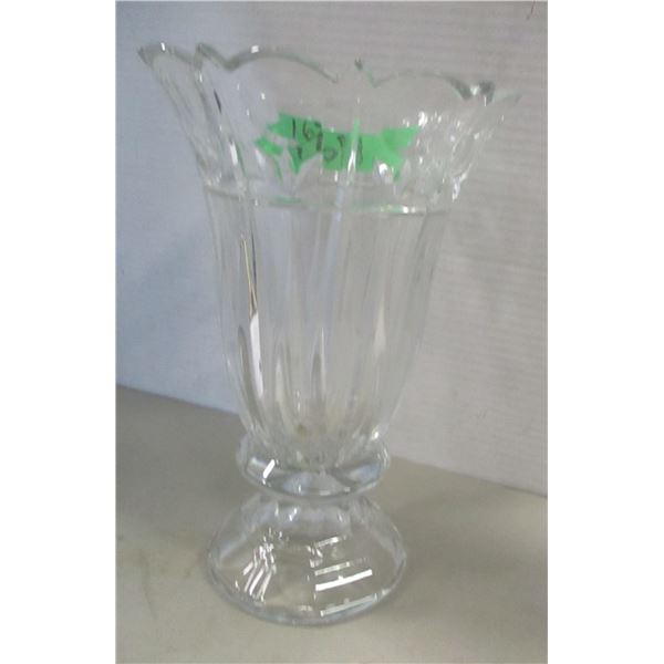 COLLECTABLE:  CRYSTAL VASE