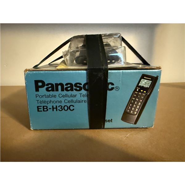 Vintage Panasonic Portable Cellular Telephone EB-H30C