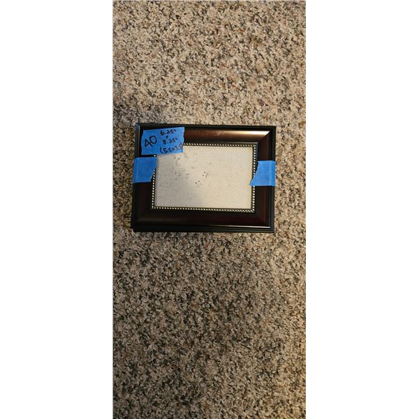 Small Picture Frames: Set of 2