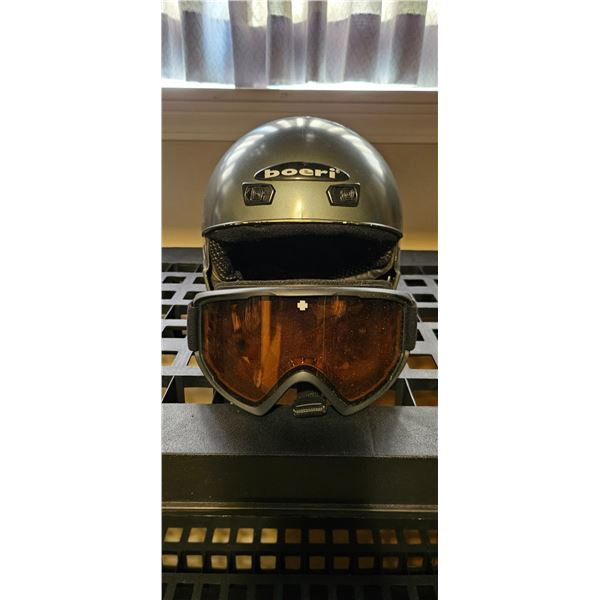 Motorcycle helmet and goggles