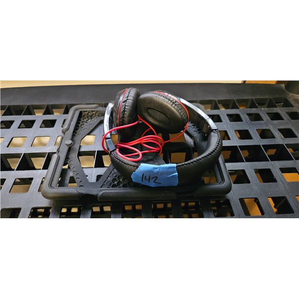 Headphone and iPad cover