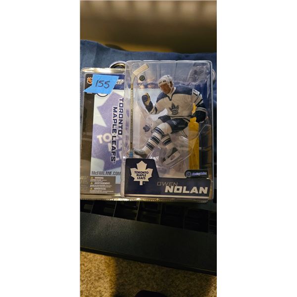 Toronto Maple Leaf Owen Nolan # 11 Collectable Action Figure