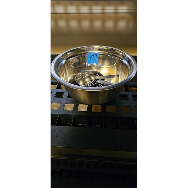 Silver Mixing bowl with measuring cups