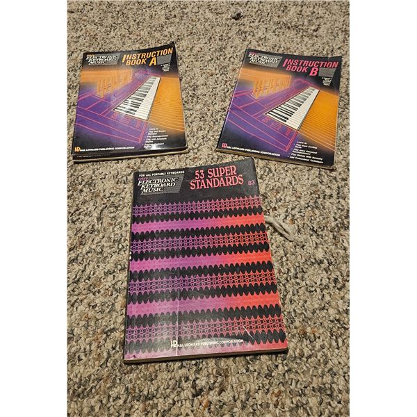 Variety of Electronic Keyboard Music books - 4pk