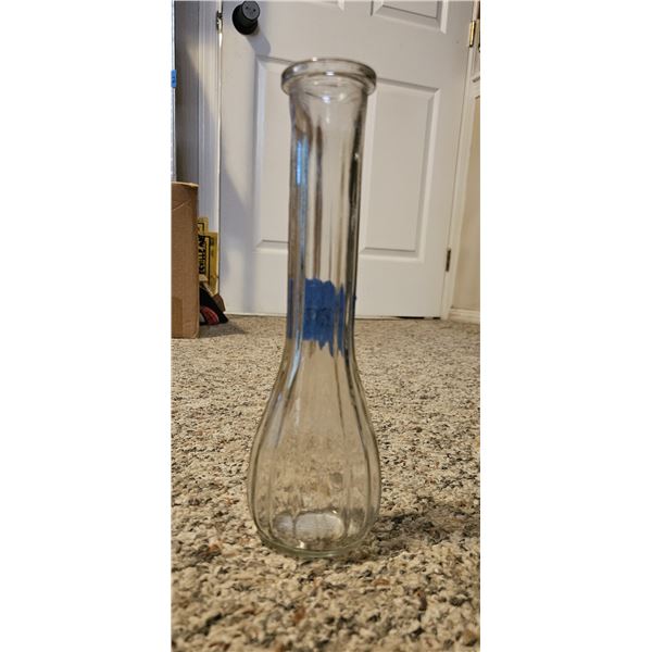 Glass vase, slim neck