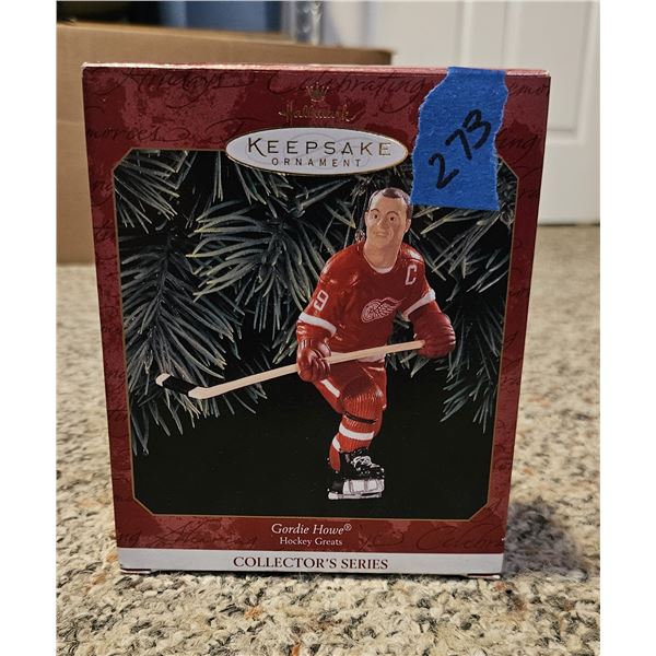 NHL Collector Series Christmas Ornament: Gordie Howe # 9 Detroit Red Wings