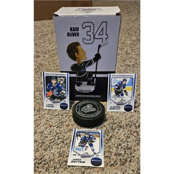 Royals Hockey - Kaid Oliver # 34 Collectable and a puck