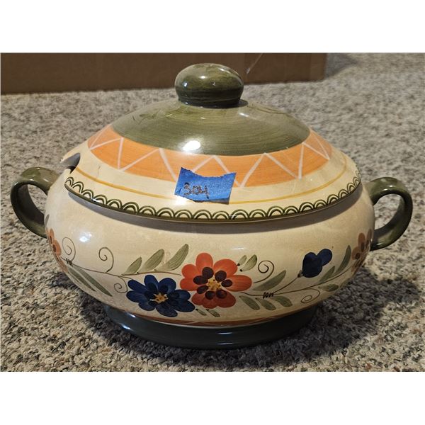 Ceramic Soup Tureen Serving Bowl with lid