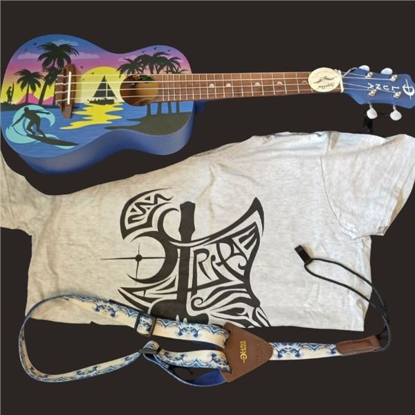 Luna Kauwela Electric Ukulele Bundle