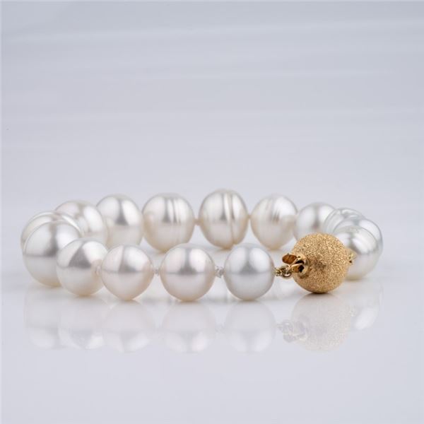 White South Sea Baroque Pearl Bracelet with 14K Yellow Gold Sparkle Ball Clasp