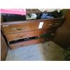 Image 4 : Dresser B