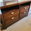 Image 2 : Dresser C