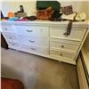 Image 1 : Dresser C