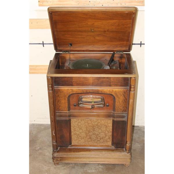 Original 1929 VICTOR Radio with Electrola Phonograph Model RE-45