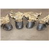 Image 5 : (4) ZEBRA Hooves with attached Leg Hide (ONE$)