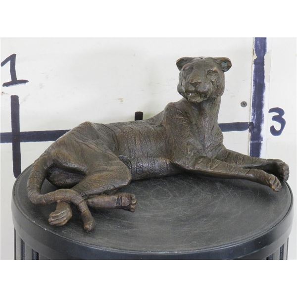 BRONZE Laying Tiger Statue, Weight 7 lbs