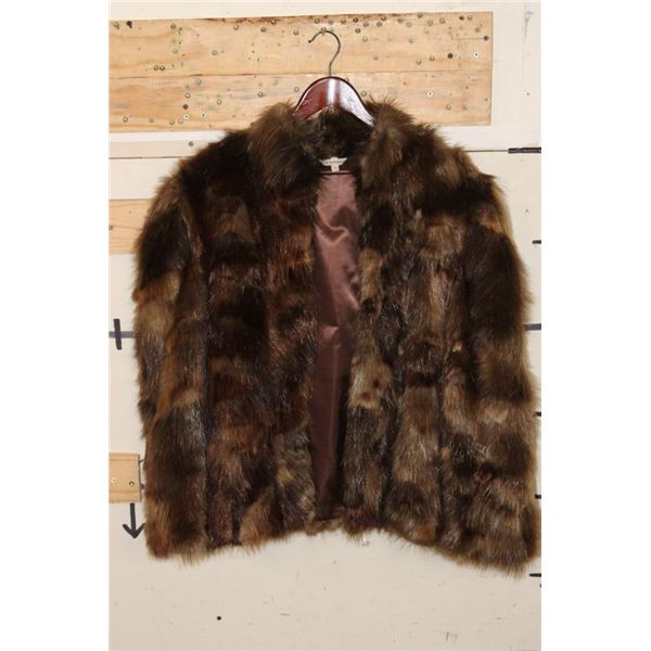 Beautiful Natural BEAVER Patchwork Fur Coat, Size Medium-Large