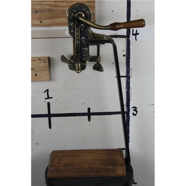 "Roger Estate" Bar Top WINE OPENER mad from Brass, Cast Iron, and Wood