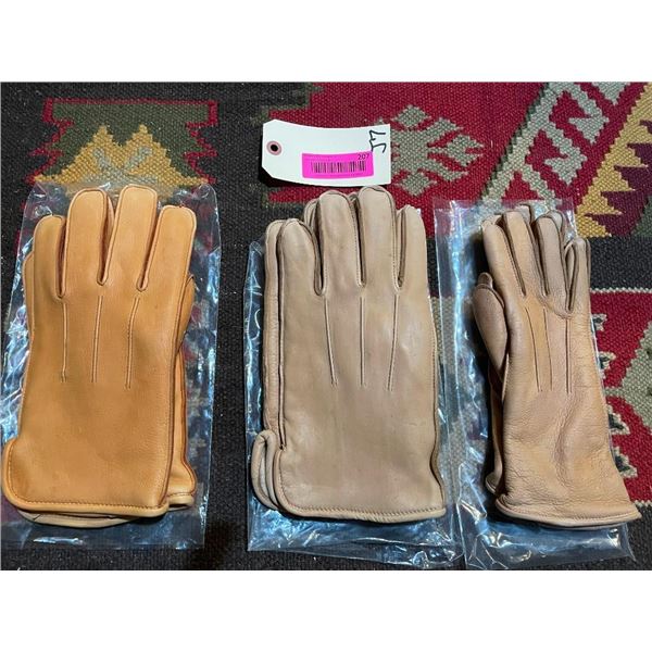 (3) Pairs of *NEW* DEER SKIN Leather Gloves. Size XLG, LG and Ladies Small (ONE$)