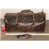 Image 2 : *Brand New* Brown Leather Duffle Bag with an Attachable Strap