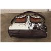 Image 6 : *Brand New* Salt and Pepper COW HIDE and Tooled Leather Bag