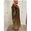 Image 4 : Beautiful Natural BEAVER Fur Coat