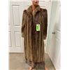 Image 5 : Beautiful Natural BEAVER Fur Coat