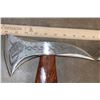 Image 5 : Contemporary Battle AXE with an Etched Steel Blade and Leather Sheath