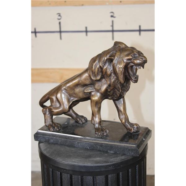 Roaring African LION Bronze Sculpture, Weight 15 lbs
