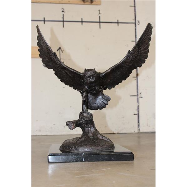Big OWL Bronze Sculpture on a Marble Base, Weight 26 lbs