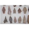Image 5 : (36) Prehistoric South Texas Bandera Flint ARROWHEAD Surface Finds in a Display Case (ONE$)