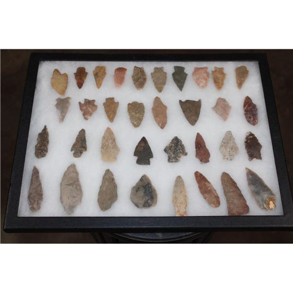(34) Prehistoric Northeast Texas Flint Dart Point ARROWHEADS in a Display Case (ONE$)