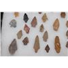 Image 5 : (37) Prehistoric Northeast Texas Flint Dart Point ARROWHEADS in a Display Case (ONE$)