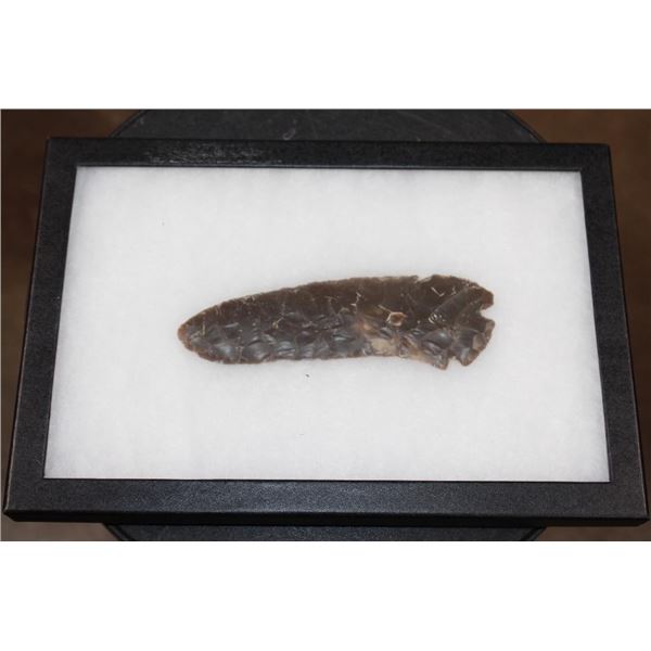 (1) Big Incredible Bandera Root Beer Flint Texas Base Tang Knife Arrowhead in a Display Case